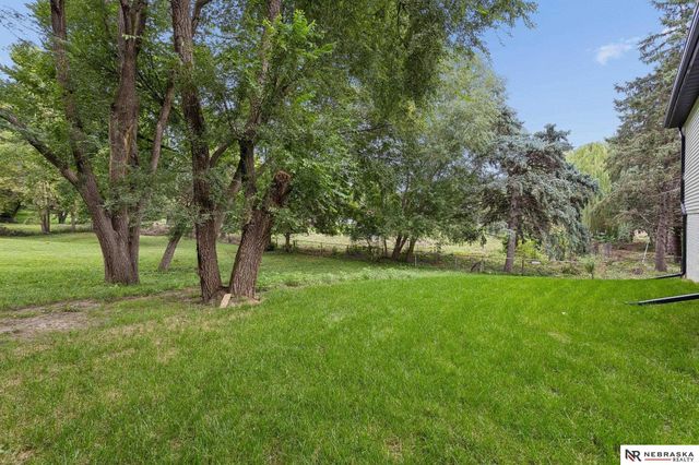 2304 S 7th Street, Omaha, NE 68108