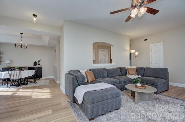 15819 Robins Way, Huntersville, NC 28078