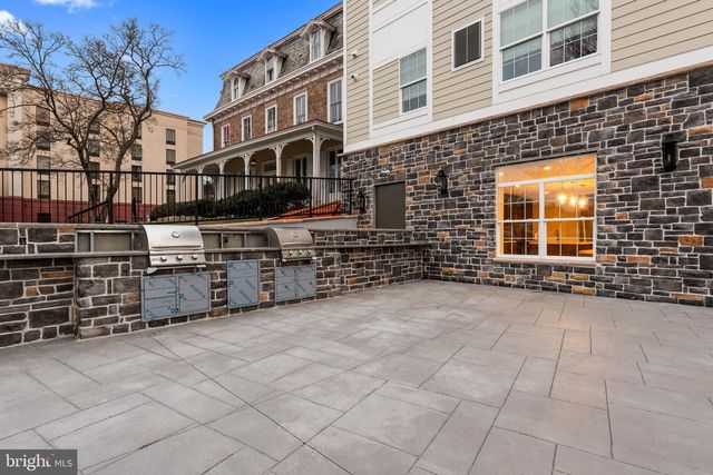 2500 KELLY RD, Warrington, PA 18976