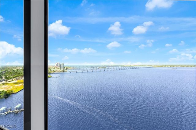 2745 1st ST 1802, Fort Myers, FL 33916