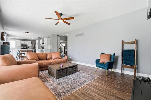 21403 W 54th Terrace, Shawnee, KS 66218