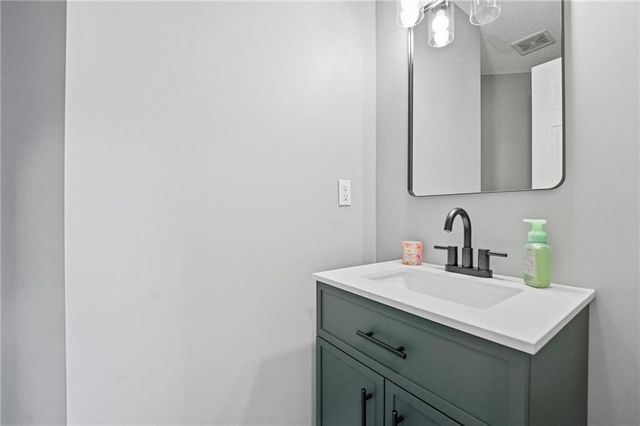 21403 W 54th Terrace, Shawnee, KS 66218