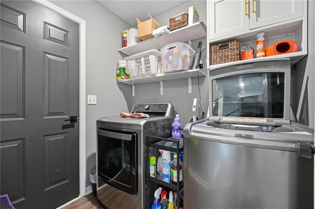 21403 W 54th Terrace, Shawnee, KS 66218