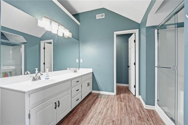 21403 W 54th Terrace, Shawnee, KS 66218