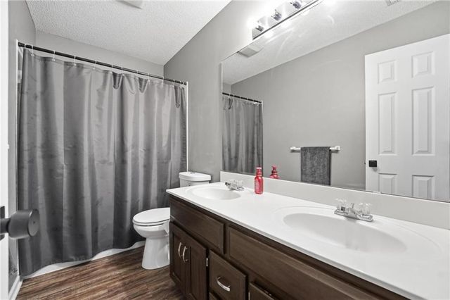 21403 W 54th Terrace, Shawnee, KS 66218