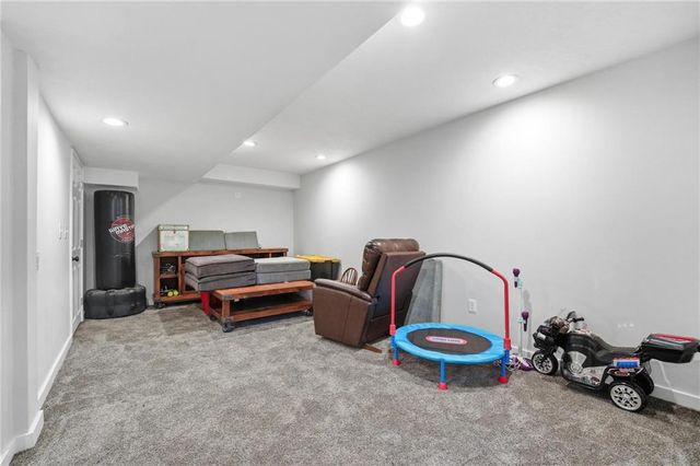 21403 W 54th Terrace, Shawnee, KS 66218