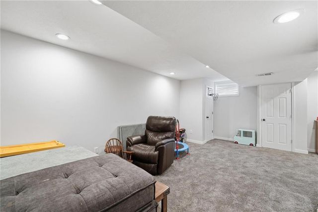 21403 W 54th Terrace, Shawnee, KS 66218