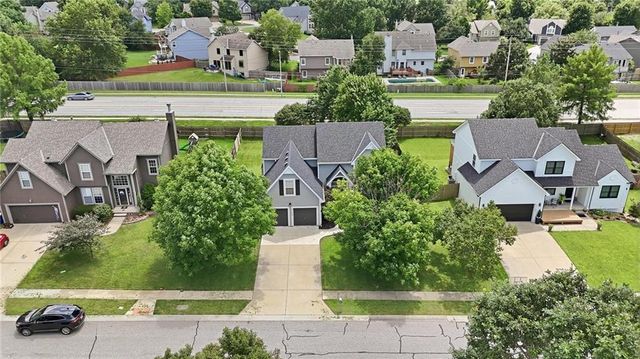 21403 W 54th Terrace, Shawnee, KS 66218