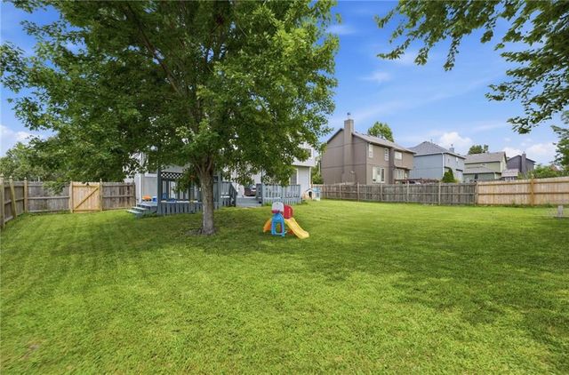 21403 W 54th Terrace, Shawnee, KS 66218