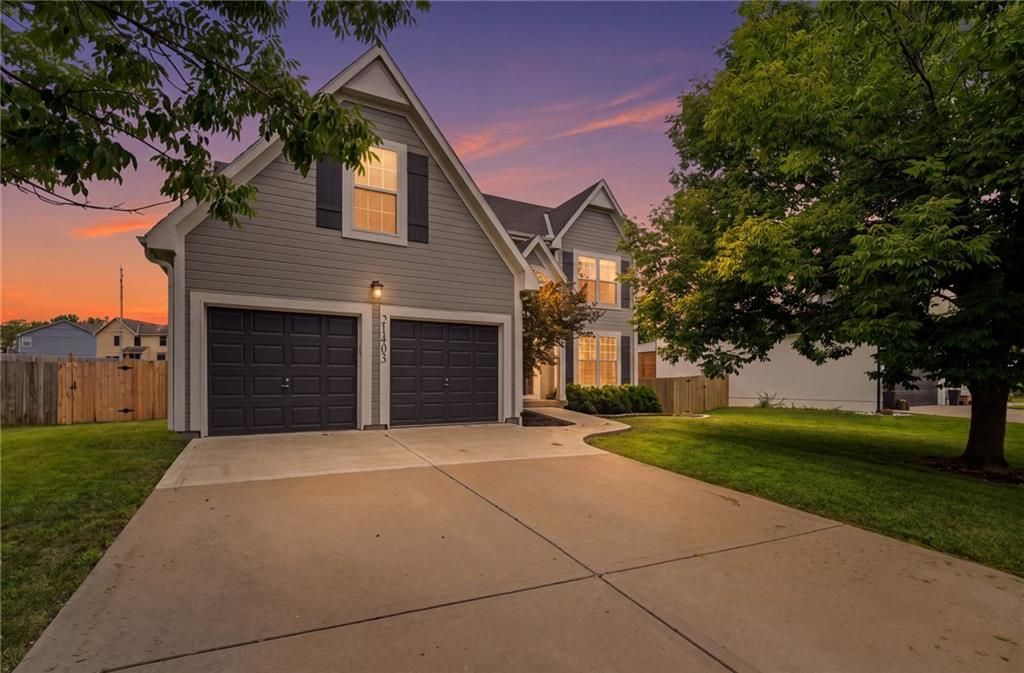 21403 W 54th Terrace, Shawnee, KS 66218