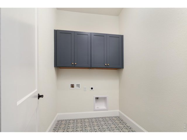 1641 Poplar Dr, Erie, CO 80516