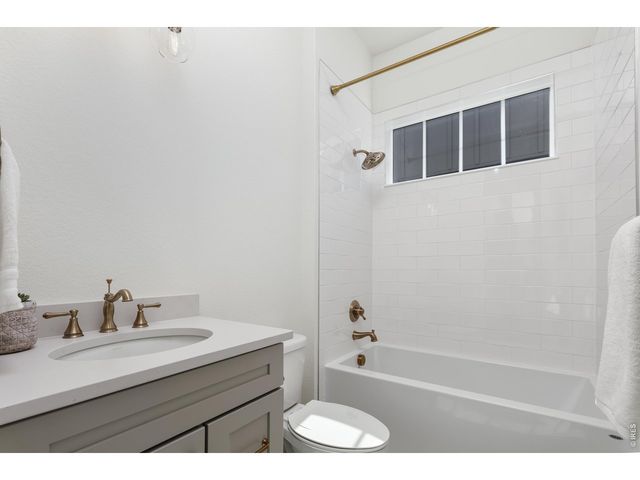 1641 Poplar Dr, Erie, CO 80516