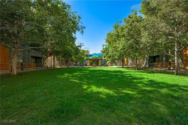 20 East Serene Avenue 104, Las Vegas, NV 89123