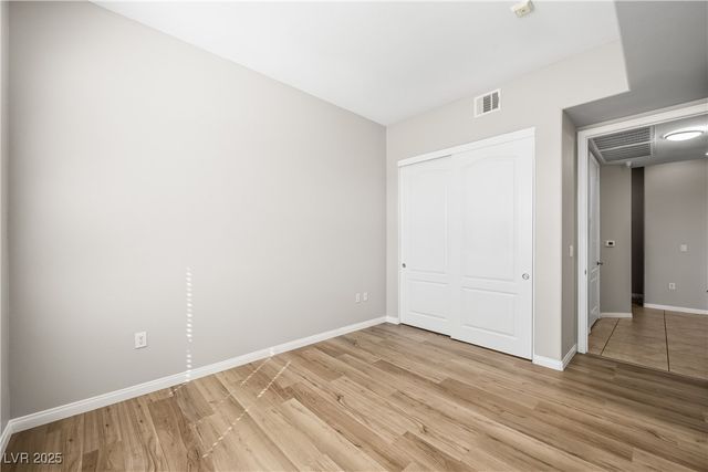 20 East Serene Avenue 104, Las Vegas, NV 89123