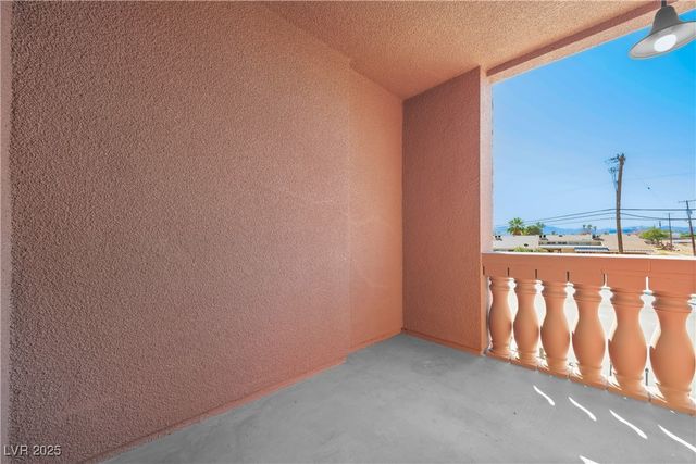 20 East Serene Avenue 104, Las Vegas, NV 89123