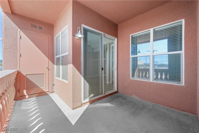 20 East Serene Avenue 104, Las Vegas, NV 89123