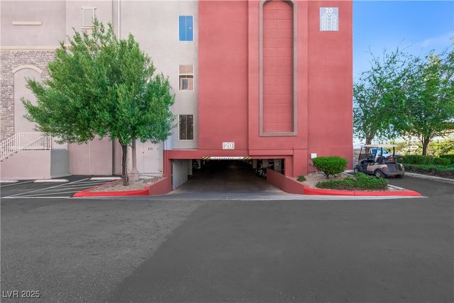 20 East Serene Avenue 104, Las Vegas, NV 89123