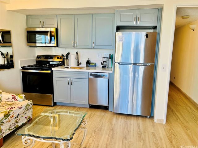 2440 Kuhio Avenue 1502, Honolulu, HI 96815