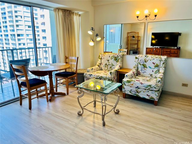 2440 Kuhio Avenue 1502, Honolulu, HI 96815