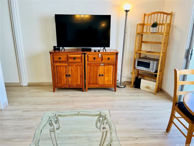 2440 Kuhio Avenue 1502, Honolulu, HI 96815
