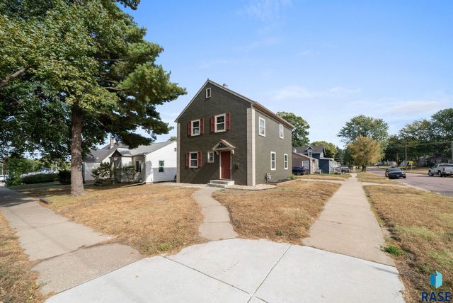 418 S West Ave Avenue, Sioux Falls, SD 57104