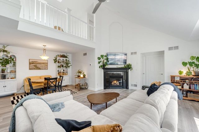 4848 S Waterview COURT, Greenfield, WI 53220