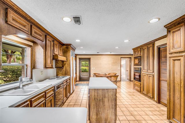 11427 Glenora Drive, Houston, TX 77065