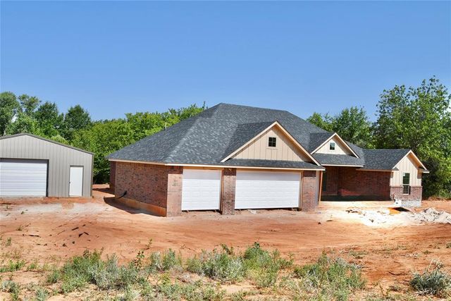 1988 Twin Spires Trail, Blanchard, OK 73010