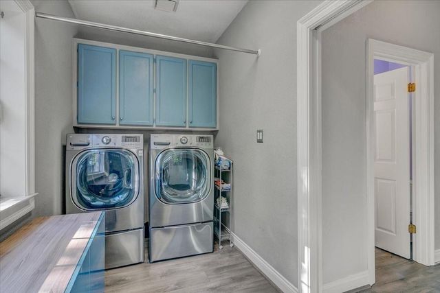 2210 Sunrise Oaks Drive, Orange, TX 77630