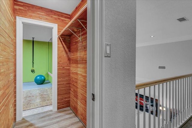 2210 Sunrise Oaks Drive, Orange, TX 77630