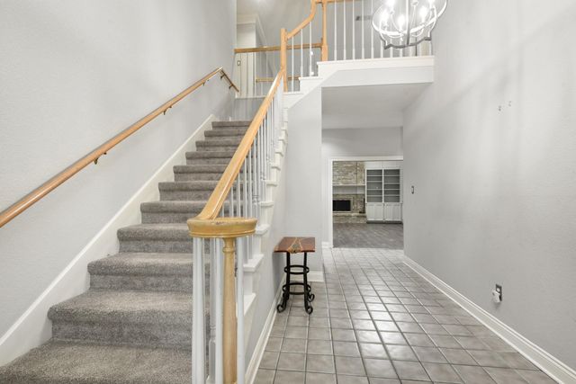 2210 Sunrise Oaks Drive, Orange, TX 77630