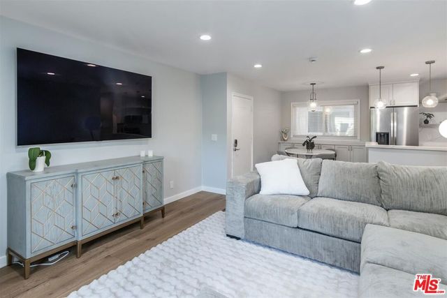 9005 Cynthia Street 214, West Hollywood, CA 90069