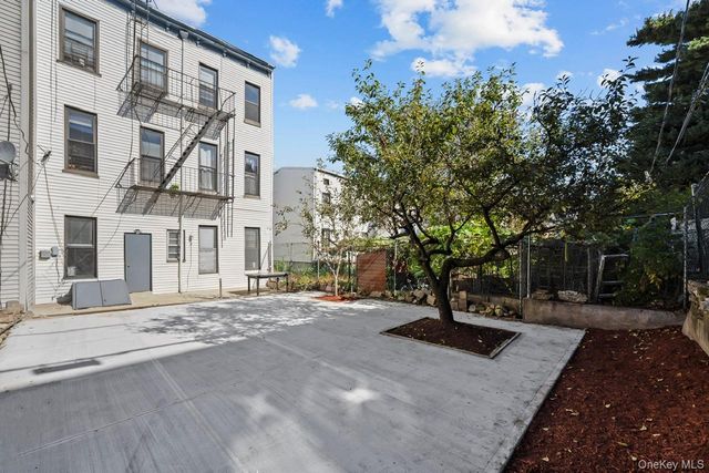 180 Sumpter Street, Brooklyn, NY 11233