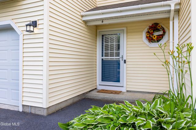 4 North Court, Queensbury, NY 12804