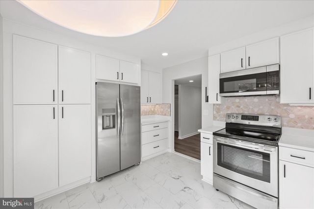 9226 THREE OAKS DR, Silver Spring, MD 20901