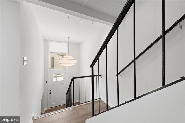 9226 THREE OAKS DR, Silver Spring, MD 20901