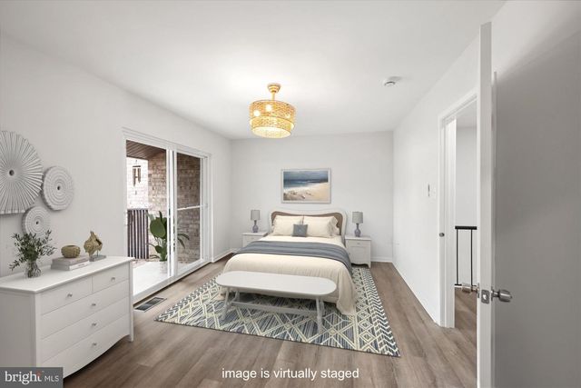 9226 THREE OAKS DR, Silver Spring, MD 20901