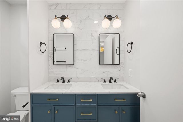 9226 THREE OAKS DR, Silver Spring, MD 20901