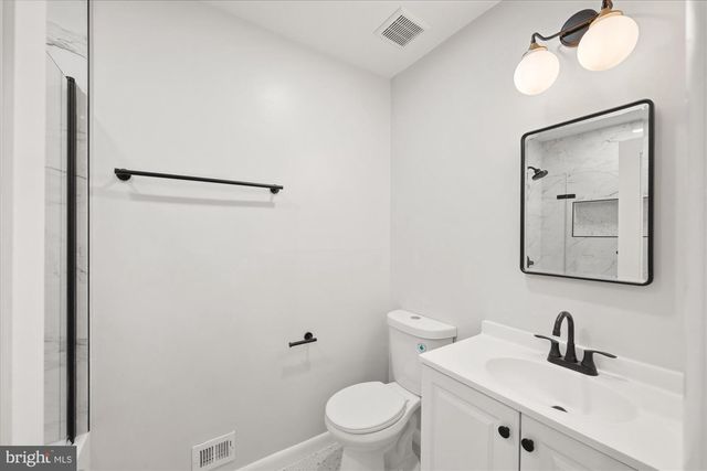 9226 THREE OAKS DR, Silver Spring, MD 20901