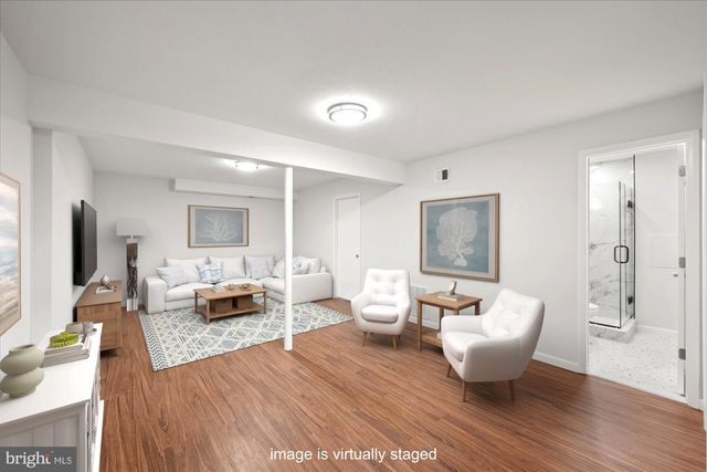 9226 THREE OAKS DR, Silver Spring, MD 20901