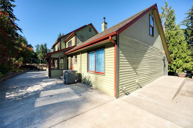 36721 6th Avenue SW, Federal Way, WA 98023