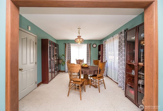 36721 6th Avenue SW, Federal Way, WA 98023