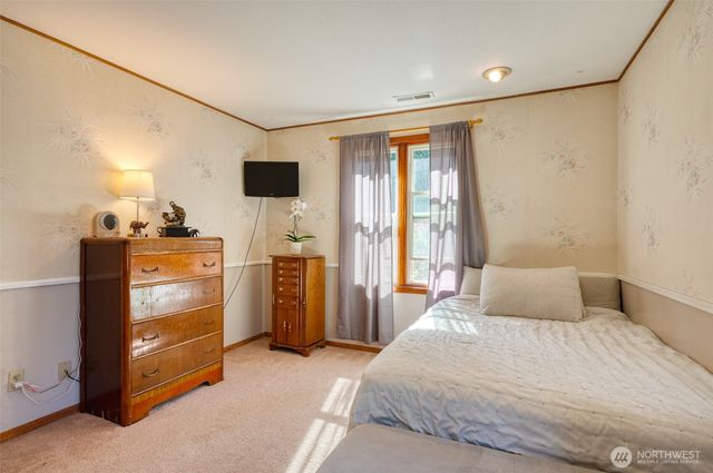 36721 6th Avenue SW, Federal Way, WA 98023