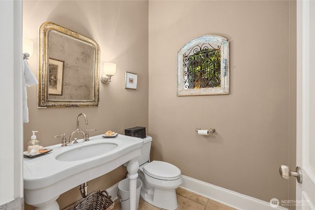 13401 Manzanita Road NE, Bainbridge Island, WA 98110