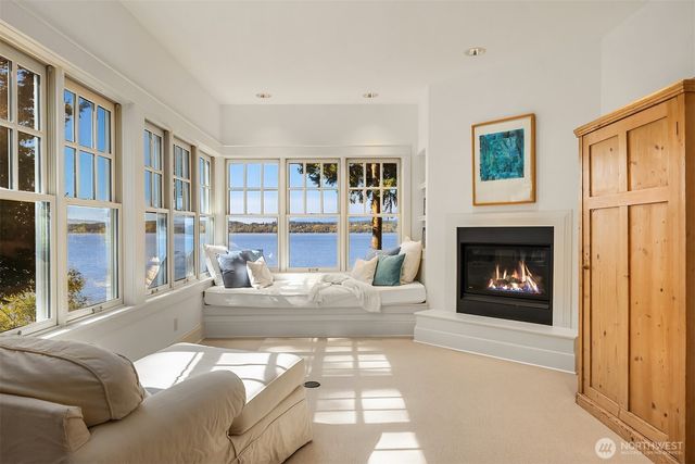 13401 Manzanita Road NE, Bainbridge Island, WA 98110