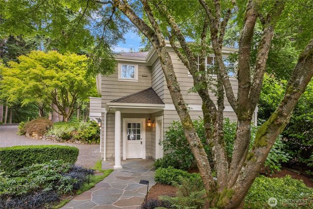 13401 Manzanita Road NE, Bainbridge Island, WA 98110