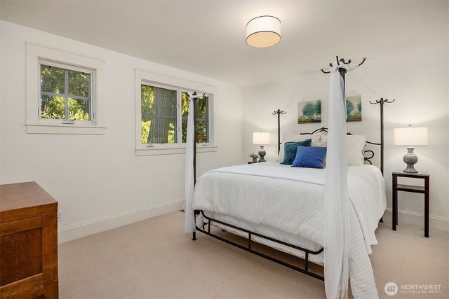 13401 Manzanita Road NE, Bainbridge Island, WA 98110