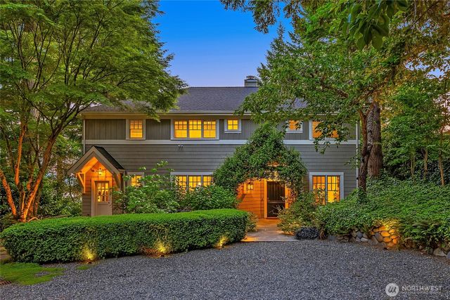 13401 Manzanita Road NE, Bainbridge Island, WA 98110