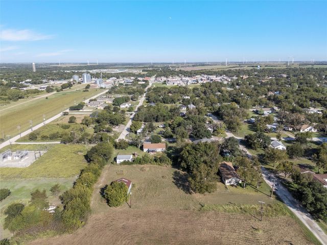 600 S Main Street, Mart, TX 76664