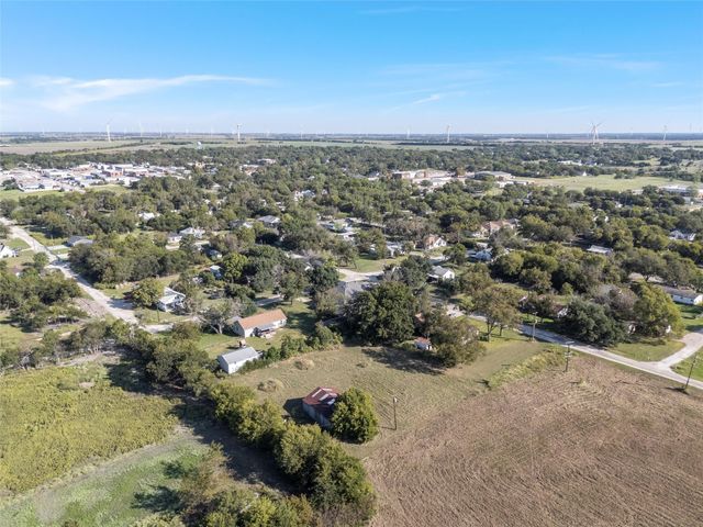 600 S Main Street, Mart, TX 76664